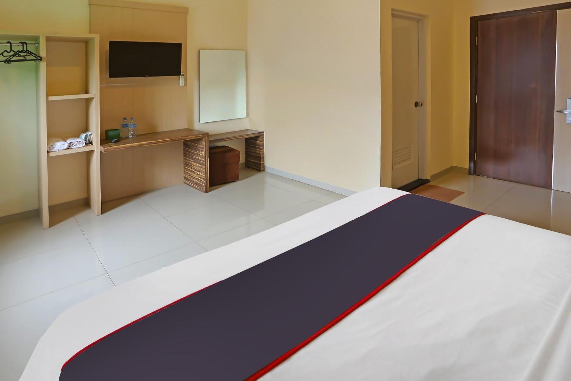 Super Oyo Collection O 92130 Hotel Fiducia Kaji ジャカルタ エクステリア 写真